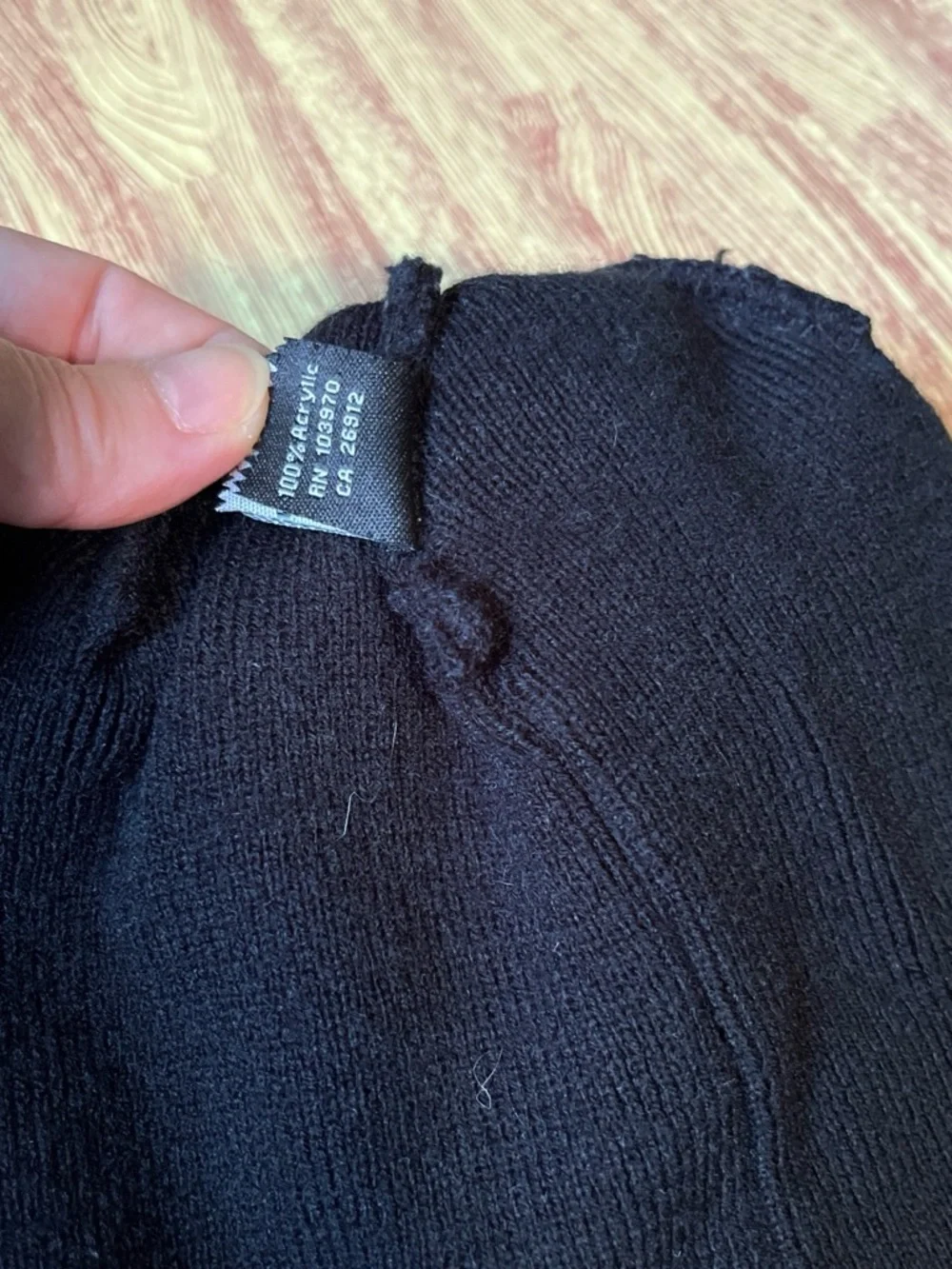 Obey Middle finger Black & white Pom Beanie